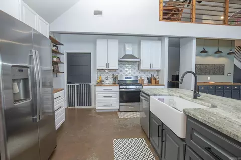 Kitchen - 8111 County Rd 58, Redfield, AR 72132 photo 3 of 3