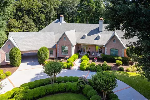 6 Bretagne Cir, Little Rock, AR 72223