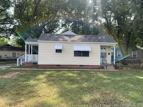 125 Saunders Dr, North Little Rock, AR 72117