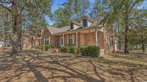 902 Live Oak Cir, Jonesboro, AR 72401
