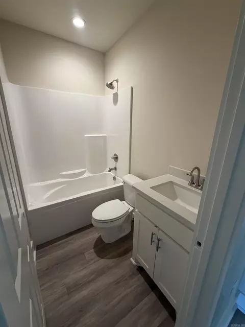 Bath - 6566 Amalie Dr, Alexander, AR 72002 photo 3 of 3
