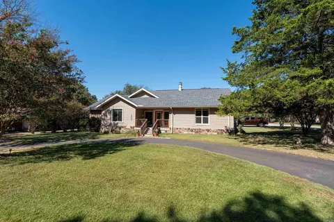 1804 Westgate Dr, Heber Springs, AR 72543