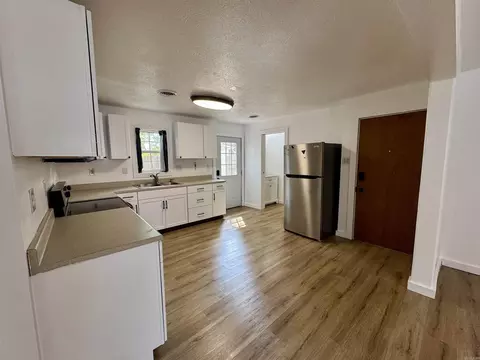 Kitchen - 1315 E River Ave, Searcy, AR 72143 photo 1 of 5