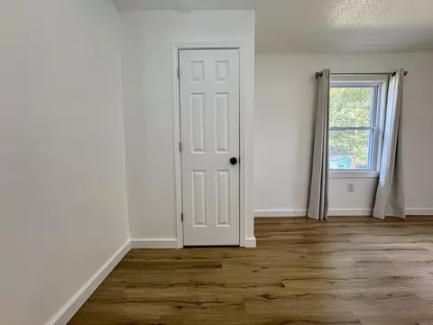 Bedroom - 1315 E River Ave, Searcy, AR 72143 photo 5 of 6