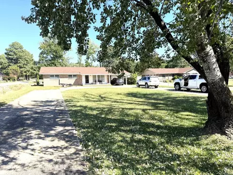 Exterior - 1602 E Main St, Mountain View, AR 72560 photo 5 of 12