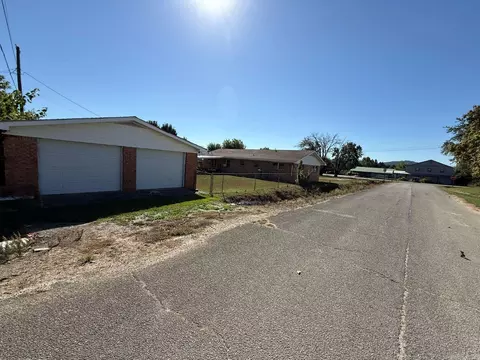 Other - 1602 E Main St, Mountain View, AR 72560 photo 6 of 9