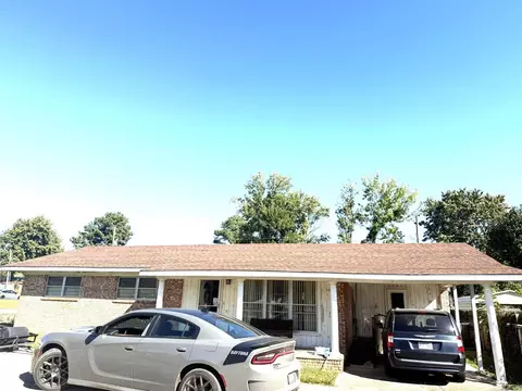 Exterior - 1602 E Main St, Mountain View, AR 72560 photo 6 of 12