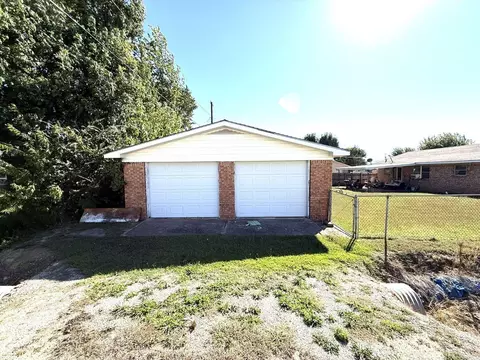 Other - 1602 E Main St, Mountain View, AR 72560 photo 5 of 9