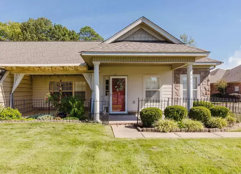 211 Stagecoach Vlg, Little Rock, AR 72210