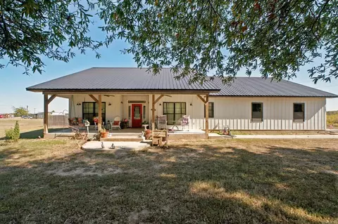 1002 152 Hwy, Humphrey, AR 72073