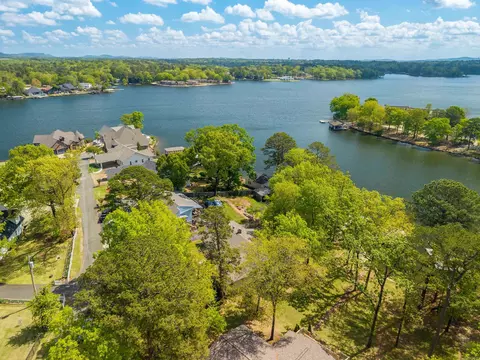 260 Sparling Rd, Hot Springs, AR 71913