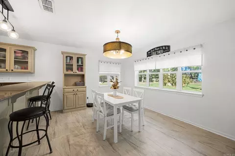 Dining - 210 W Blake H Ln, Beebe, AR 72012 photo 3 of 4