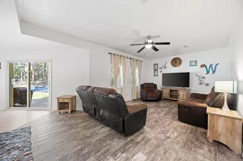 Living - 210 W Blake H Ln, Beebe, AR 72012 photo 1 of 4