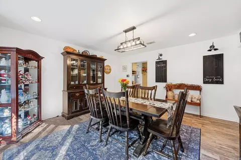 Dining - 210 W Blake H Ln, Beebe, AR 72012 photo 2 of 4