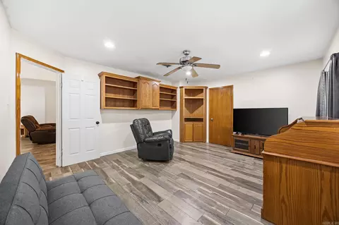 Living - 210 W Blake H Ln, Beebe, AR 72012 photo 4 of 4