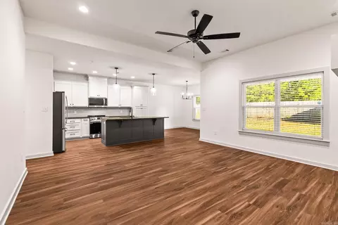 Living - 61 Lewis Loop, Greenbrier, AR 72058 photo 1 of 3