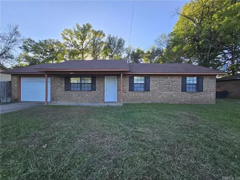 1604 S Baltimore Ave, Russellville, AR 72802