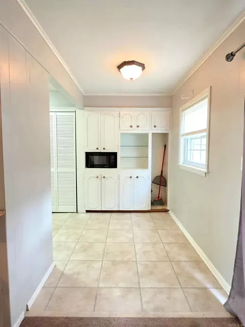Kitchen - 60 Wilson Loop, Ward, AR 72176 photo 3 of 6