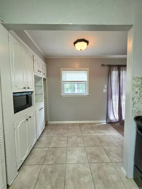 Kitchen - 60 Wilson Loop, Ward, AR 72176 photo 4 of 6