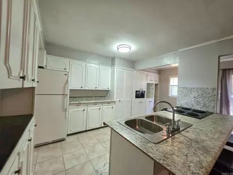 Kitchen - 60 Wilson Loop, Ward, AR 72176 photo 6 of 6