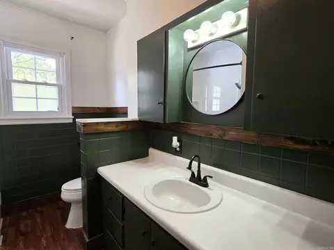 Bath - 60 Wilson Loop, Ward, AR 72176 photo 1 of 2