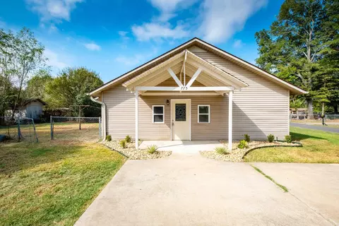 775 Feather Dr, North Little Rock, AR 72117