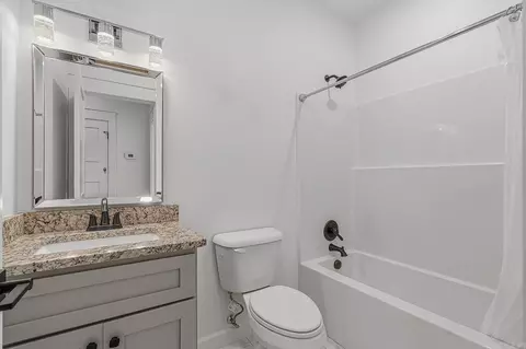 Bath - 149 Nelson Cir, Trumann, AR 72472 photo 2 of 2