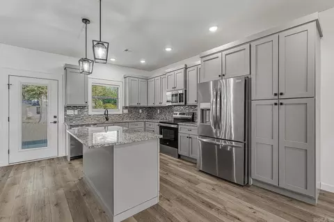 Kitchen - 149 Nelson Cir, Trumann, AR 72472 photo 3 of 3