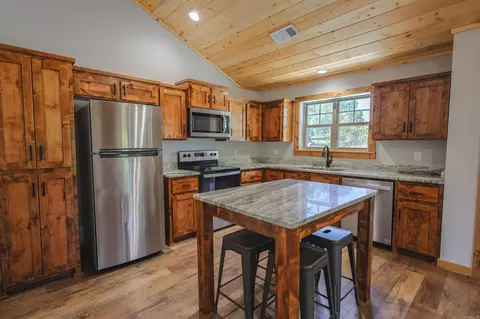 Kitchen - 118 Anderson Loop, Amity, AR 71921 photo 2 of 7