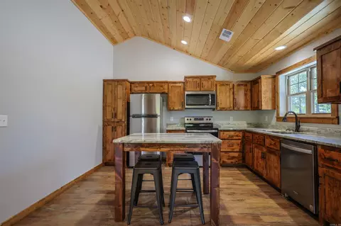 Kitchen - 118 Anderson Loop, Amity, AR 71921 photo 4 of 7