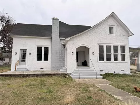 Exterior - 404 Turner St, Warren, AR 71671 photo 1 of 5