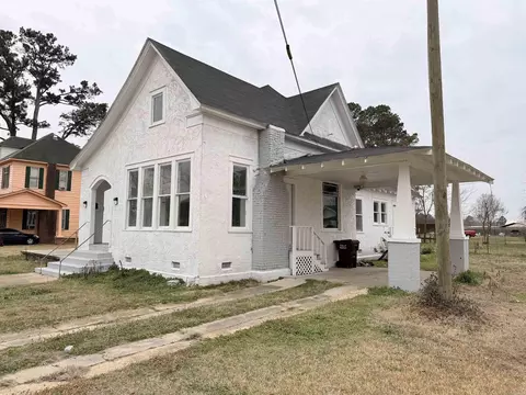 Exterior - 404 Turner St, Warren, AR 71671 photo 2 of 5