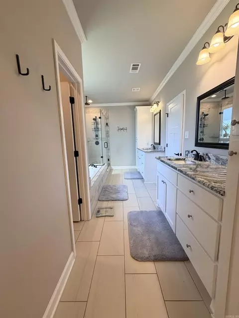 Bath - 7032 Kamden Dr, Alexander, AR 72002 photo 2 of 4