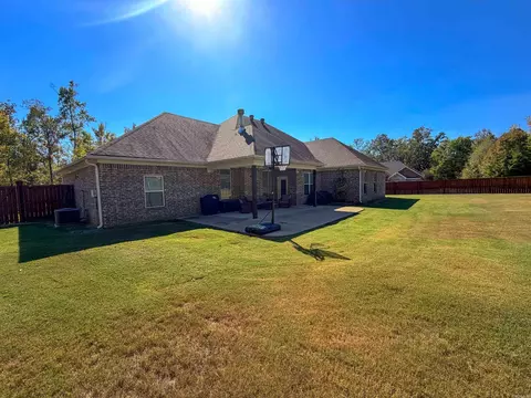 Exterior - 7032 Kamden Dr, Alexander, AR 72002 photo 6 of 11