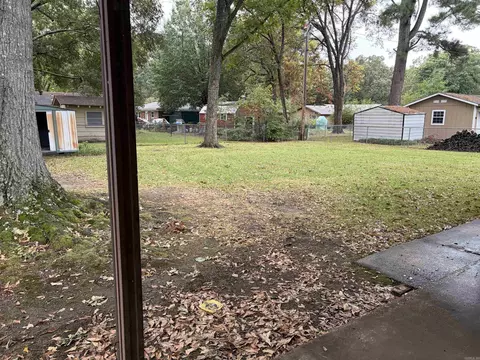 Exterior - 109 Apache, Searcy, AR 72143 photo 2 of 10