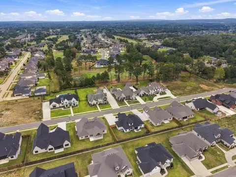 View/Area - 1655 Nantucket Dr, Conway, AR 72034 photo 1 of 3
