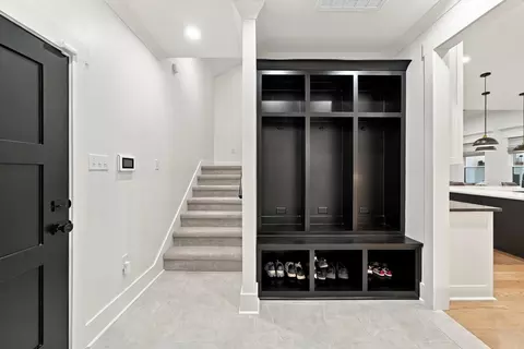 Entry Way - 1655 Nantucket Dr, Conway, AR 72034 photo 1 of 2