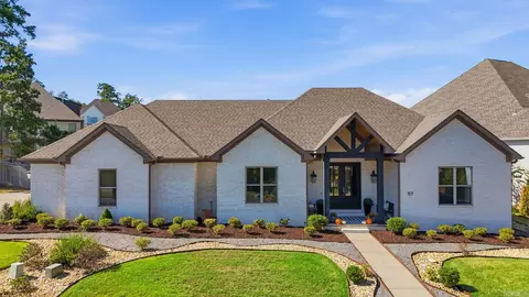 157 Caurel Ct, Little Rock, AR 72223