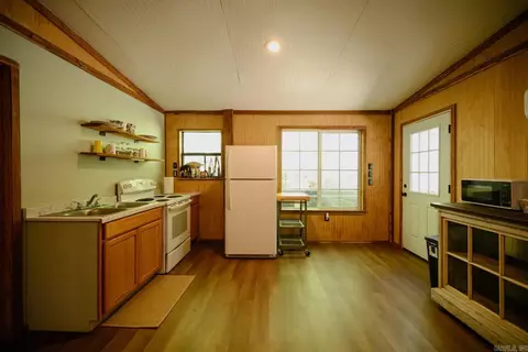 Kitchen - 5549 Highway 8e, Mena, AR 71953 photo 1 of 3