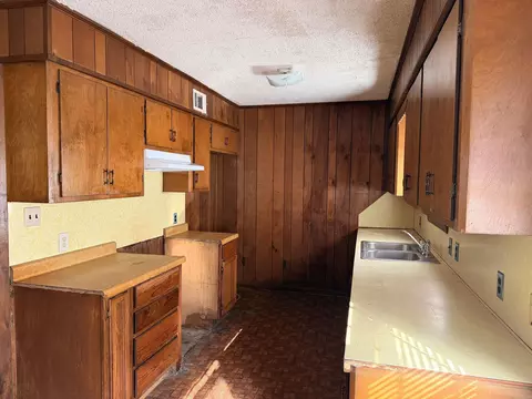 Kitchen - 511 E Washington St, Hazen, AR 72064 photo 1 of 2