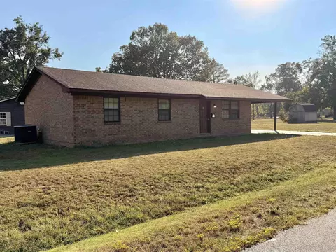 Exterior - 511 E Washington St, Hazen, AR 72064 photo 6 of 7