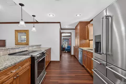 Kitchen - 27 Sunset Loop, Lonoke, AR 72086 photo 2 of 2