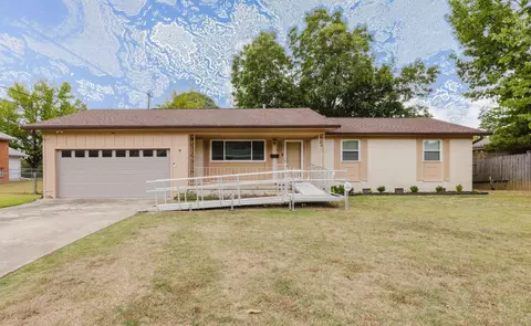 9 Brookhaven Dr, Little Rock, AR 72205