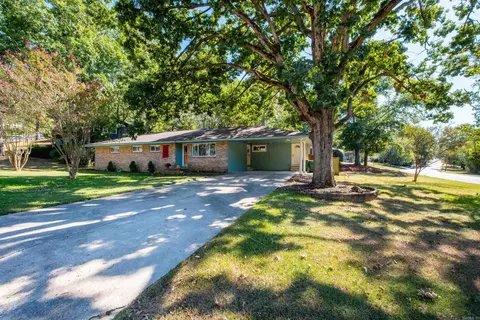 420 Del Rio Dr, Little Rock, AR 72205