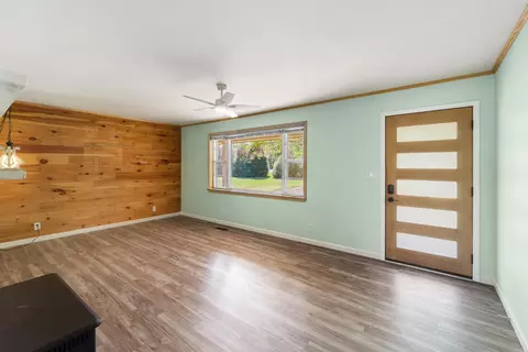 Living - 1664 Edgemont Rd, Quitman, AR 72131 photo 1 of 2