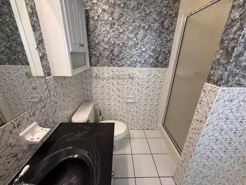 Bath - 71 Mohawk Dr, Searcy, AR 72143 photo 6 of 7