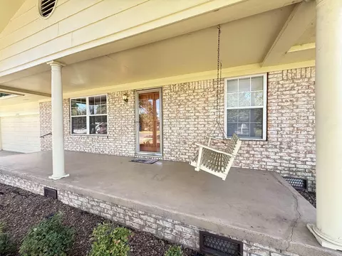 Exterior - 71 Mohawk Dr, Searcy, AR 72143 photo 2 of 13