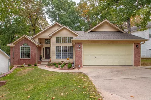 1505 Cherry Brook Dr, Little Rock, AR 72211