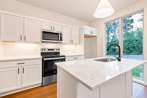 Kitchen - 320 E 24th St, Little Rock, AR 72206 photo 3 of 4