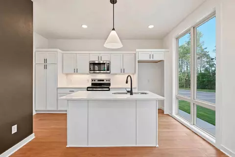 Kitchen - 320 E 24th St, Little Rock, AR 72206 photo 1 of 4